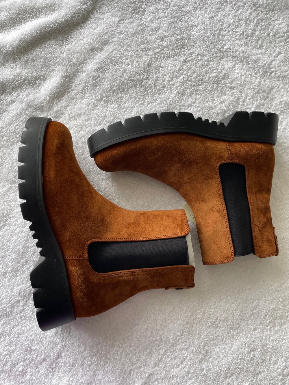 HOGL Women’s Cognac Genuine Suede Chelsea Lug Booties